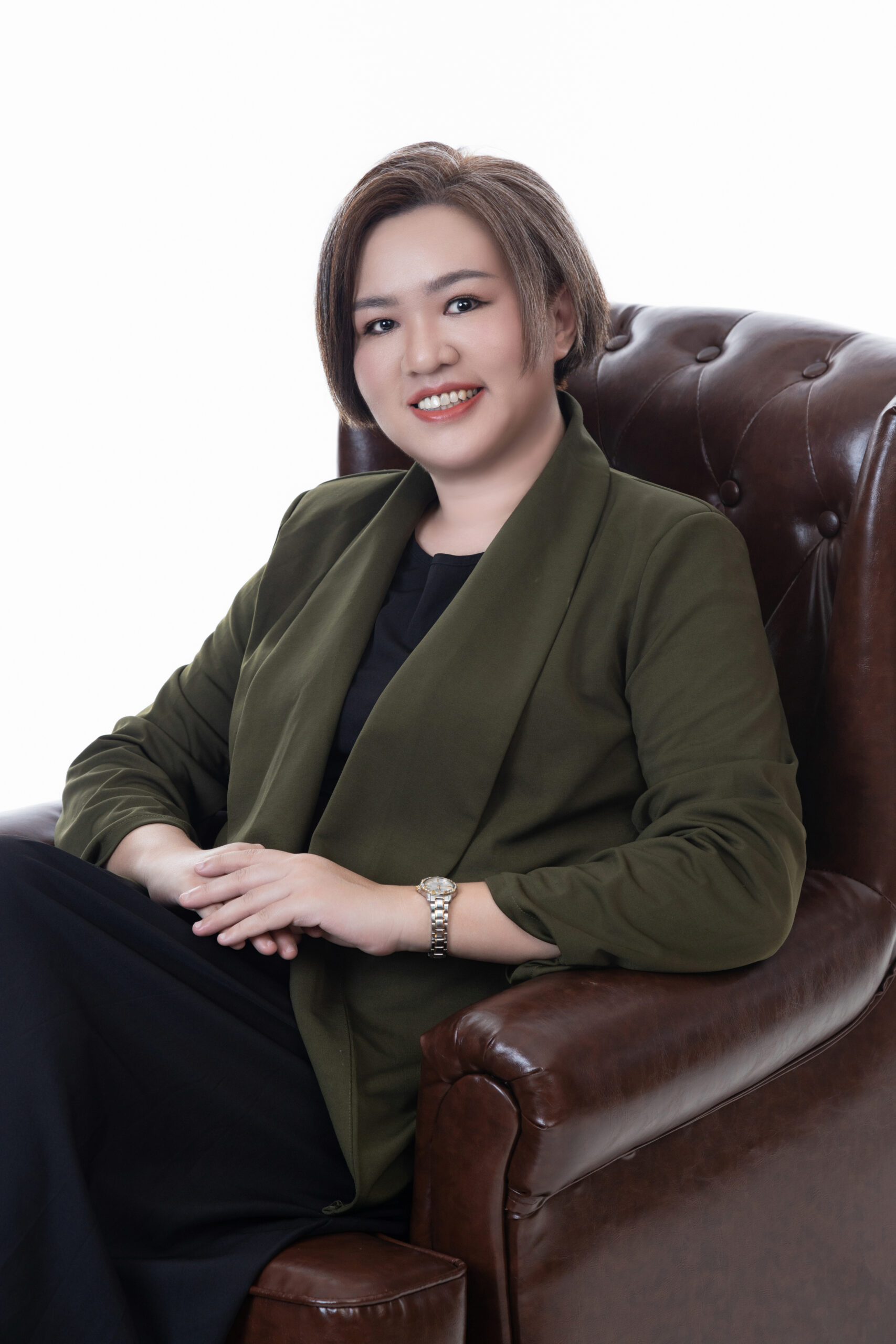 Jodie Tan - Professional Content Writer - Company Profile, Brand Story, Pitch Deck